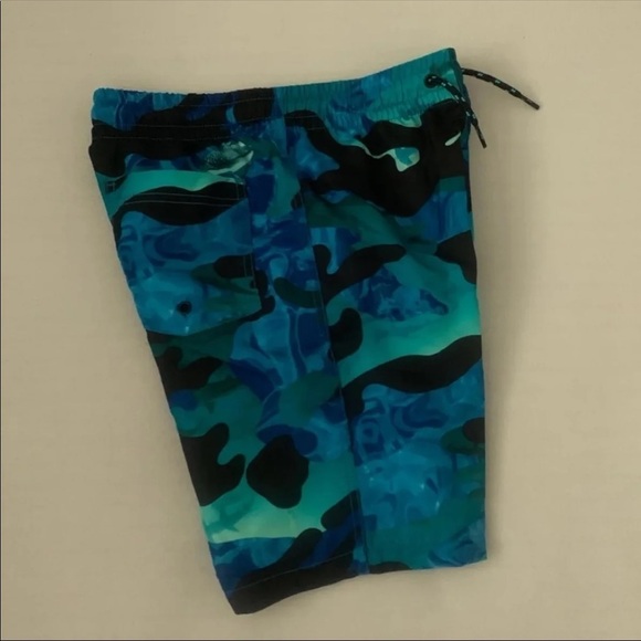 (NWT) Old Navy Graphic Swim Trunks for Boys, Large (8-10) - Picture 13 of 13
